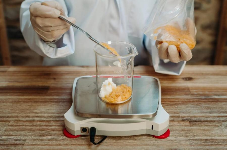 Guide pour choisir le bon émulsifiant pour les cosmétiques haut de gamme